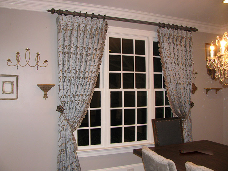 Dining-Room-Customer-Drapery-Panels-Decorative-Trim-Hold-Back