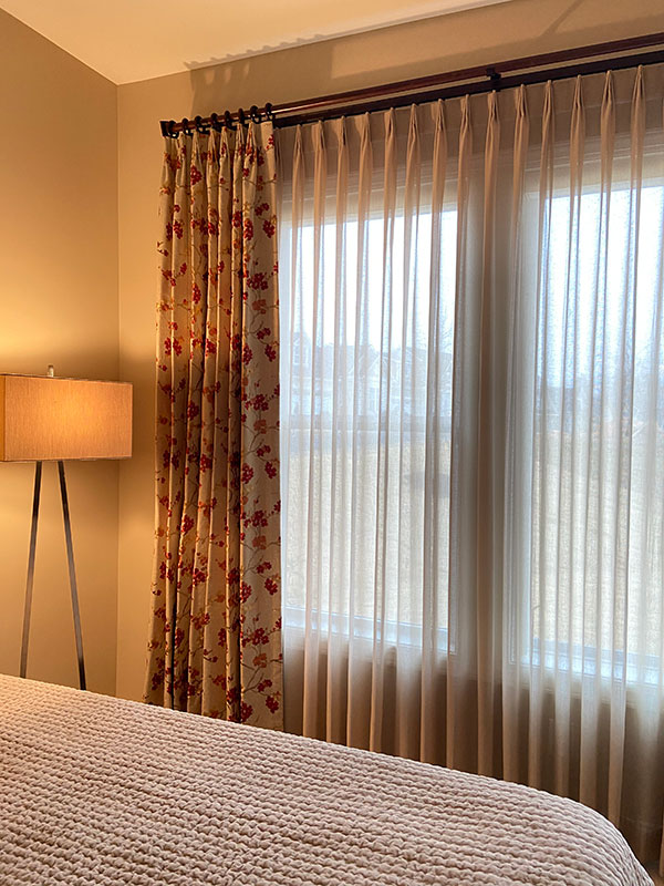 Drapery-Panels-with-Sheers-Traverse-Rod