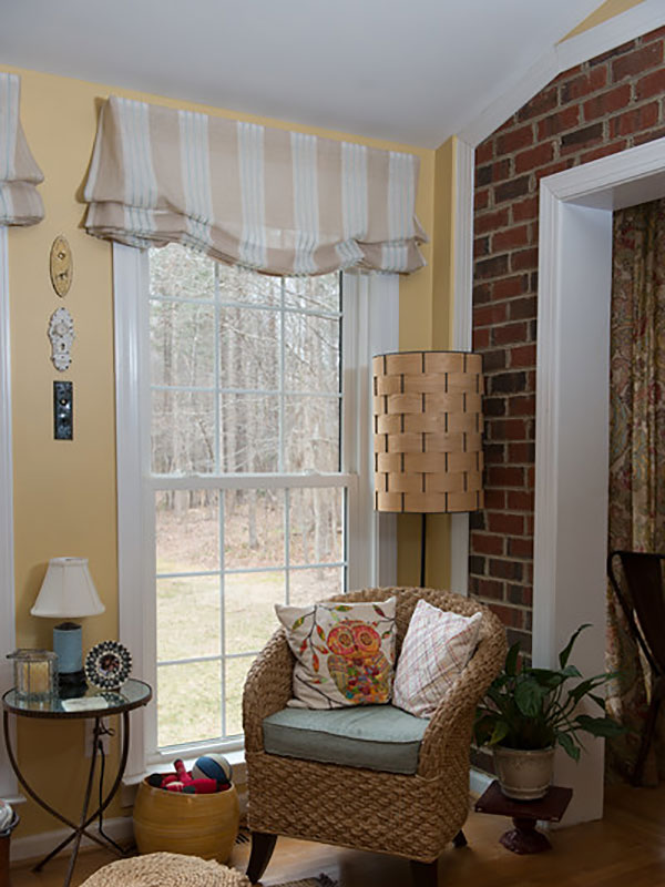 Sitting-Room-relaxed-faux-roman-shade